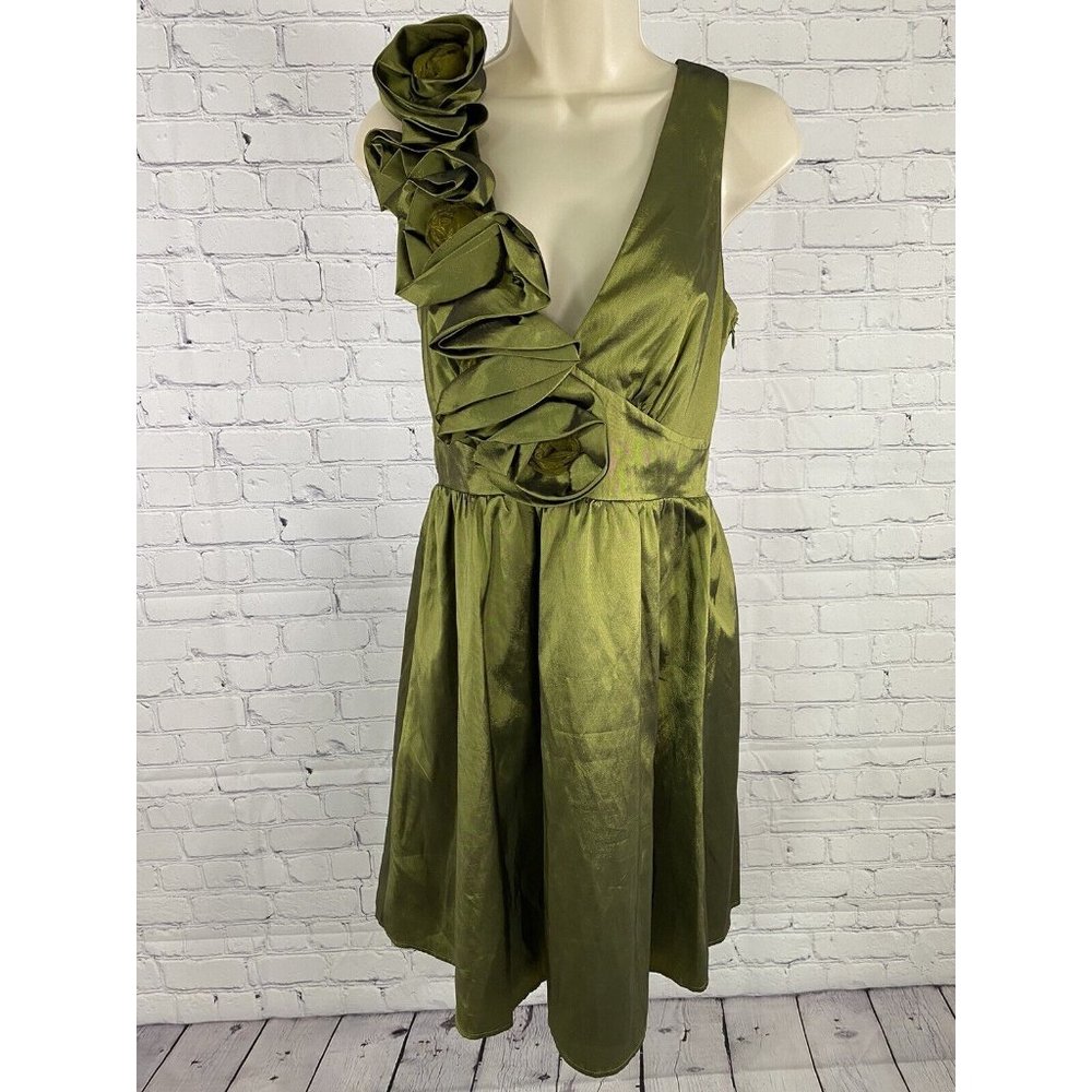 Fab’rik Shiny Green V Neck Ruffle Flower Sleeveles A Line Dress M Medium